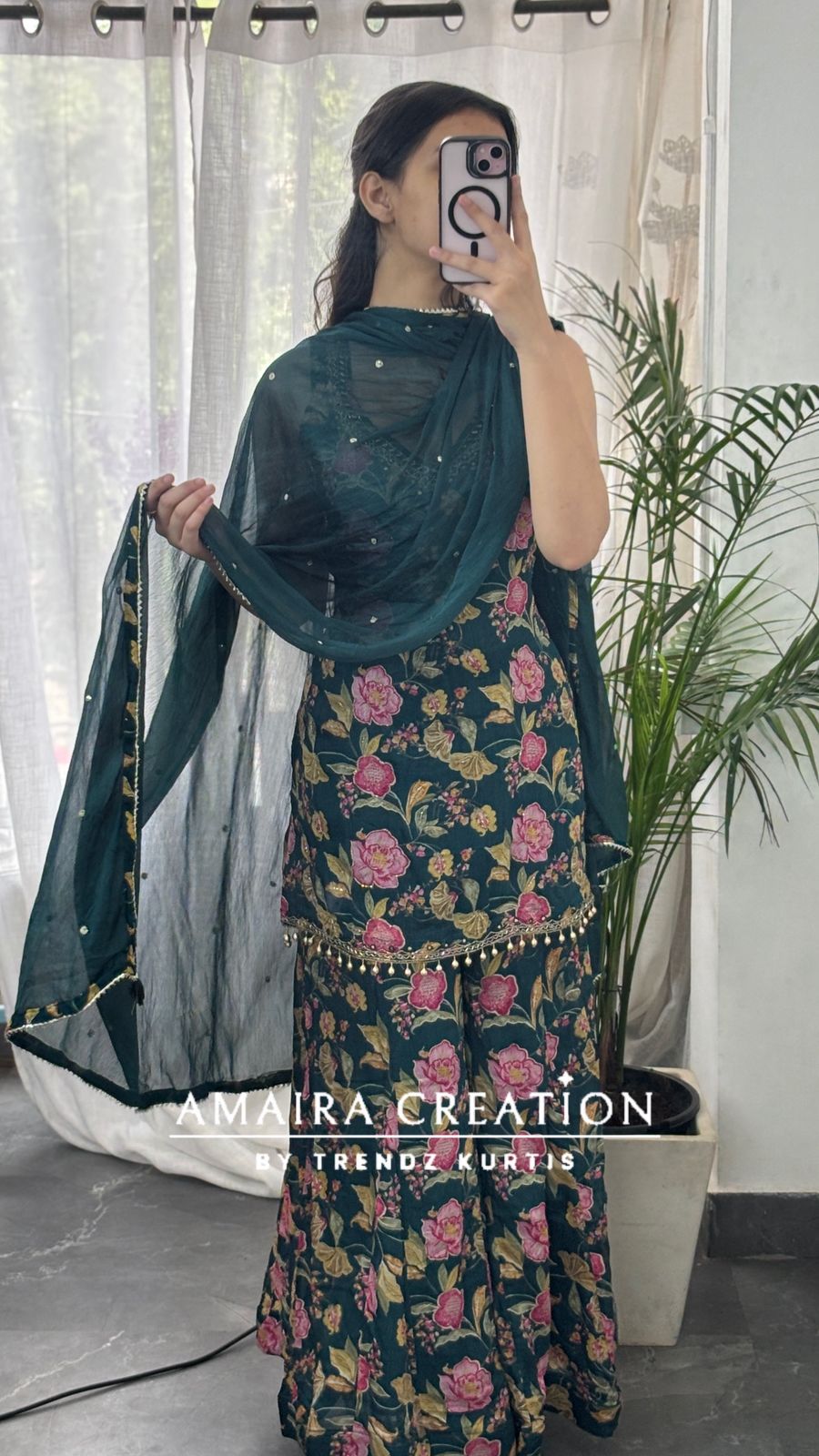 Strap Pattern Premium Chinnon Full Ghera Divider Set(17 inches sleeves available)