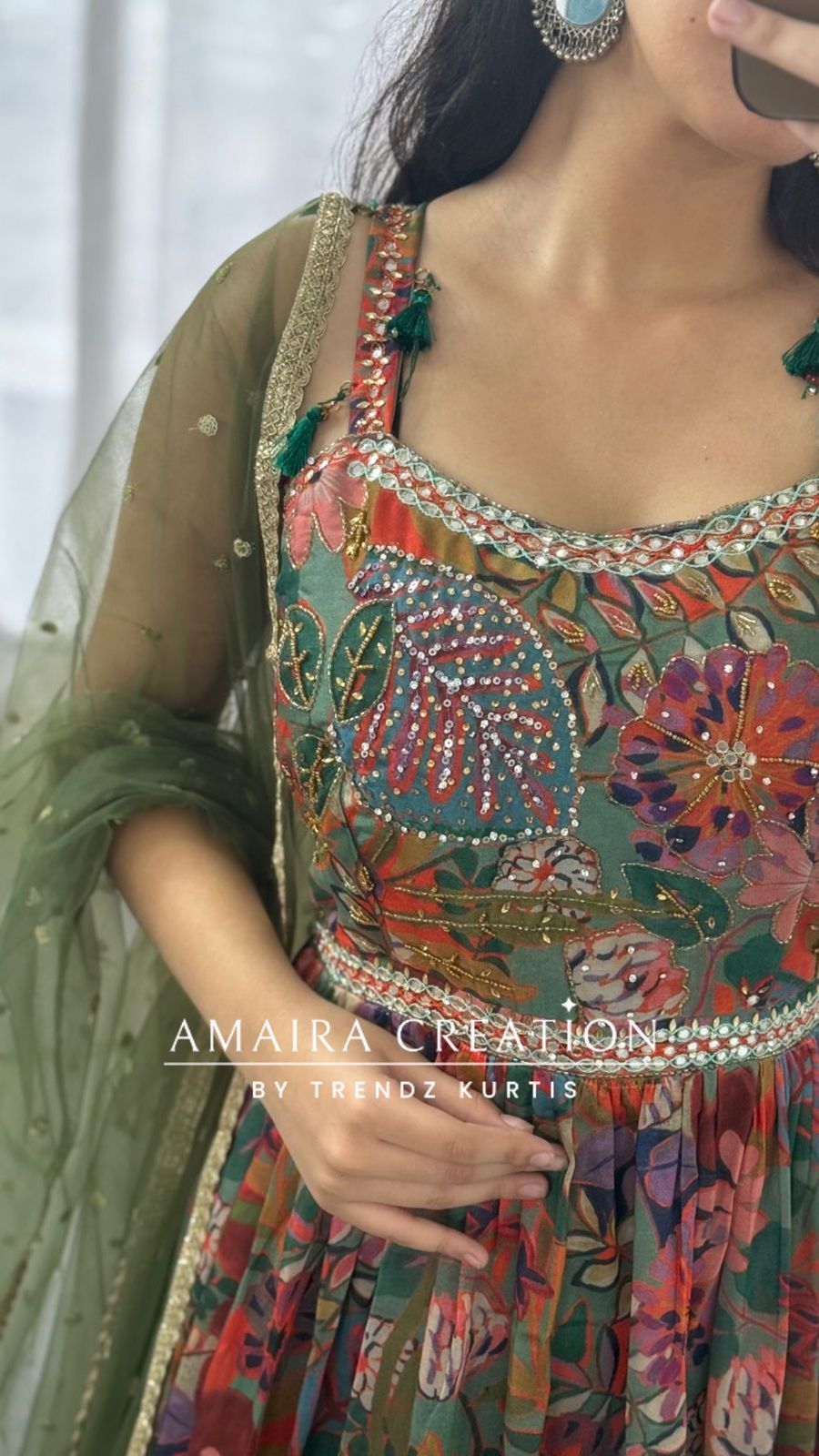 Strap Pattern Green Gown (17 inches sleeves available)