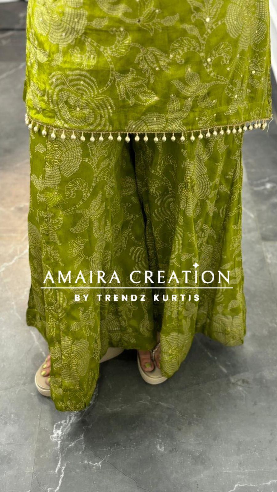 Premium Chinnon Parrot Green Divider Set