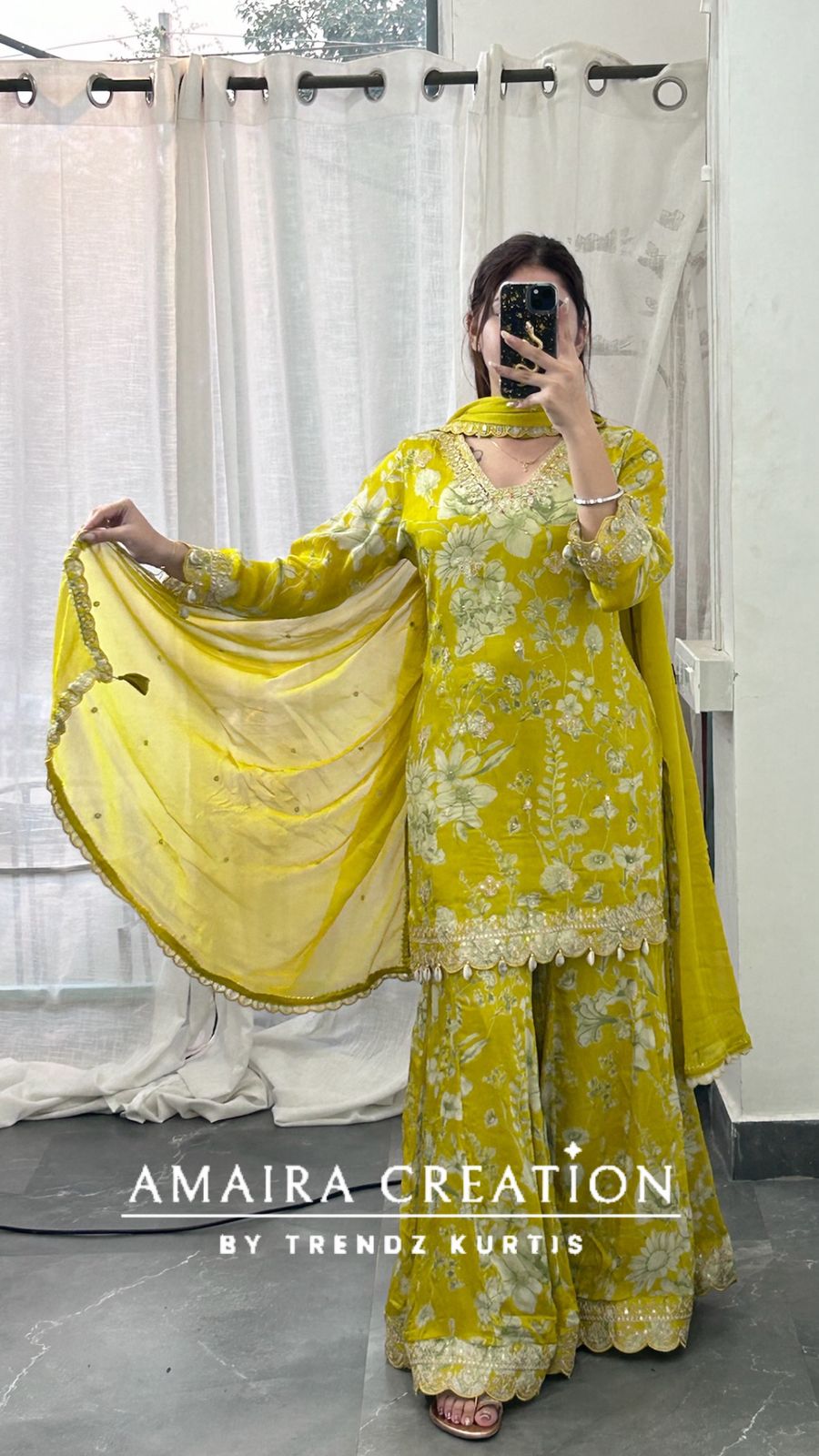 Premium Chinnon Lemon Colour Full Flare Divider Set