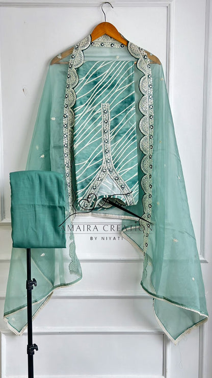 Muslin Fabric Unstitch Suit With Organza Dupatta