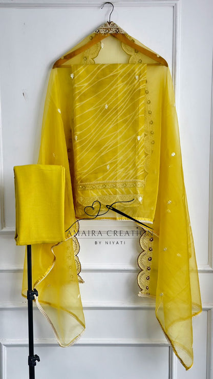 Muslin Fabric Unstitch Suit With Organza Dupatta