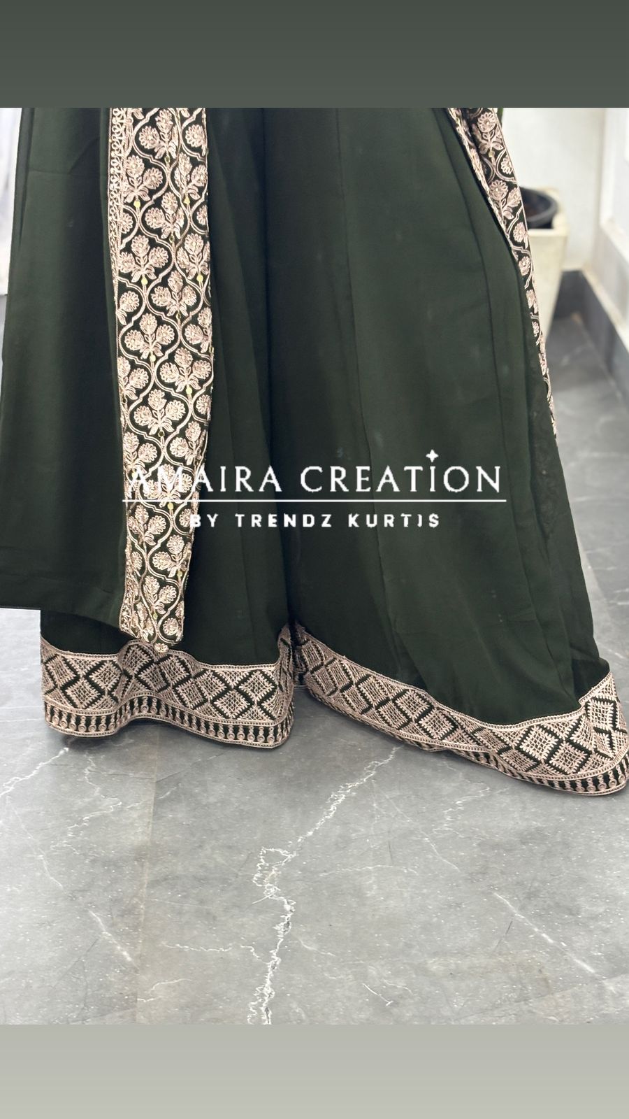 Center slit indowestern