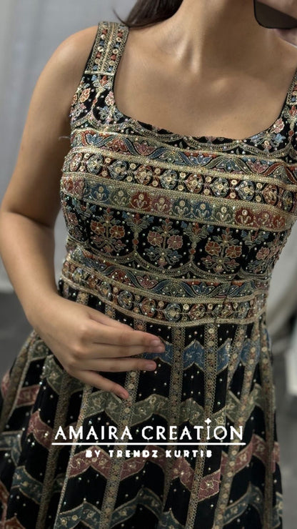 Strap Pattern Thread Embroidered Sharara Set(16 Inches Sleeves Available)