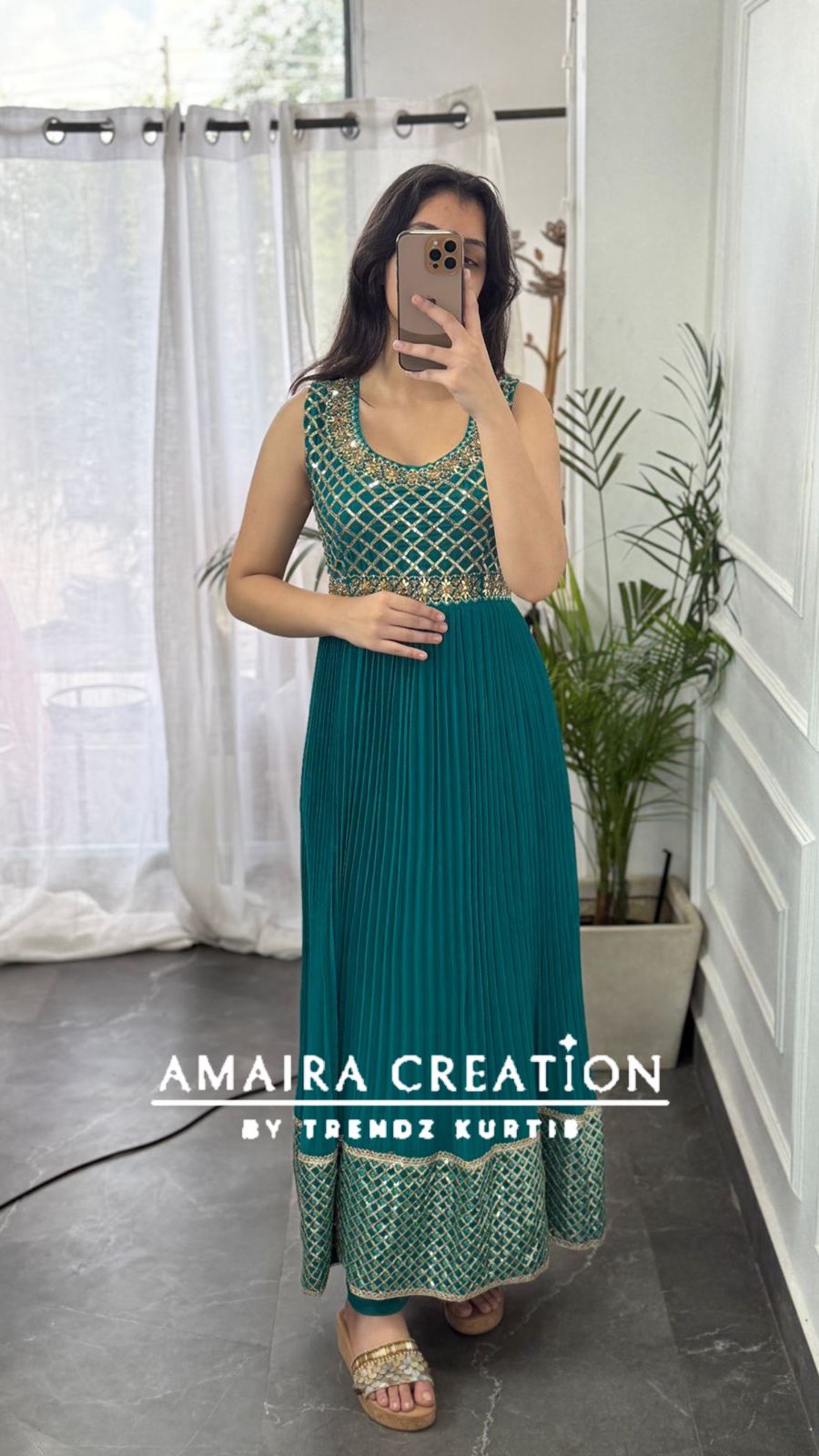 Premium Georgette Beautiful Work Anarkali Set(17 inches sleeves available)