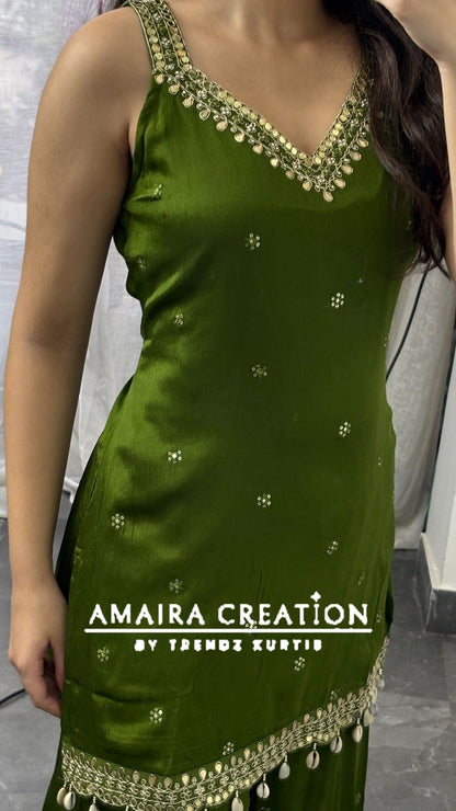 Premium Chinnon Mehendi Green Divider Set(16 inches sleeves available)