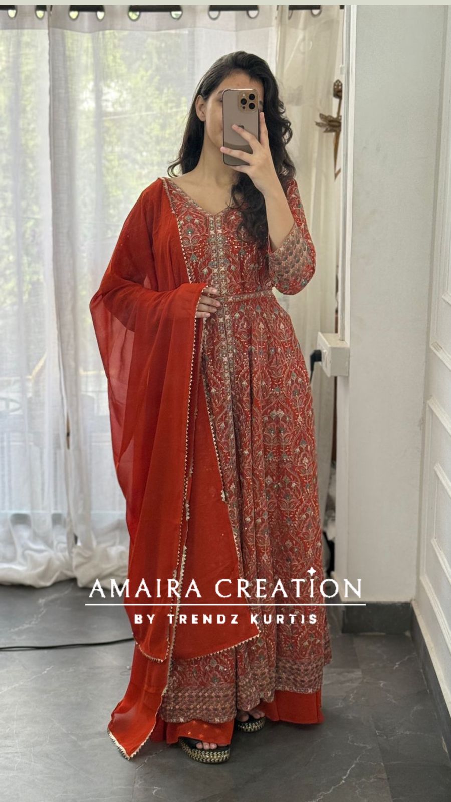 Thread Embroidered Georgette Fabric Centre Slit Anarakali Set
