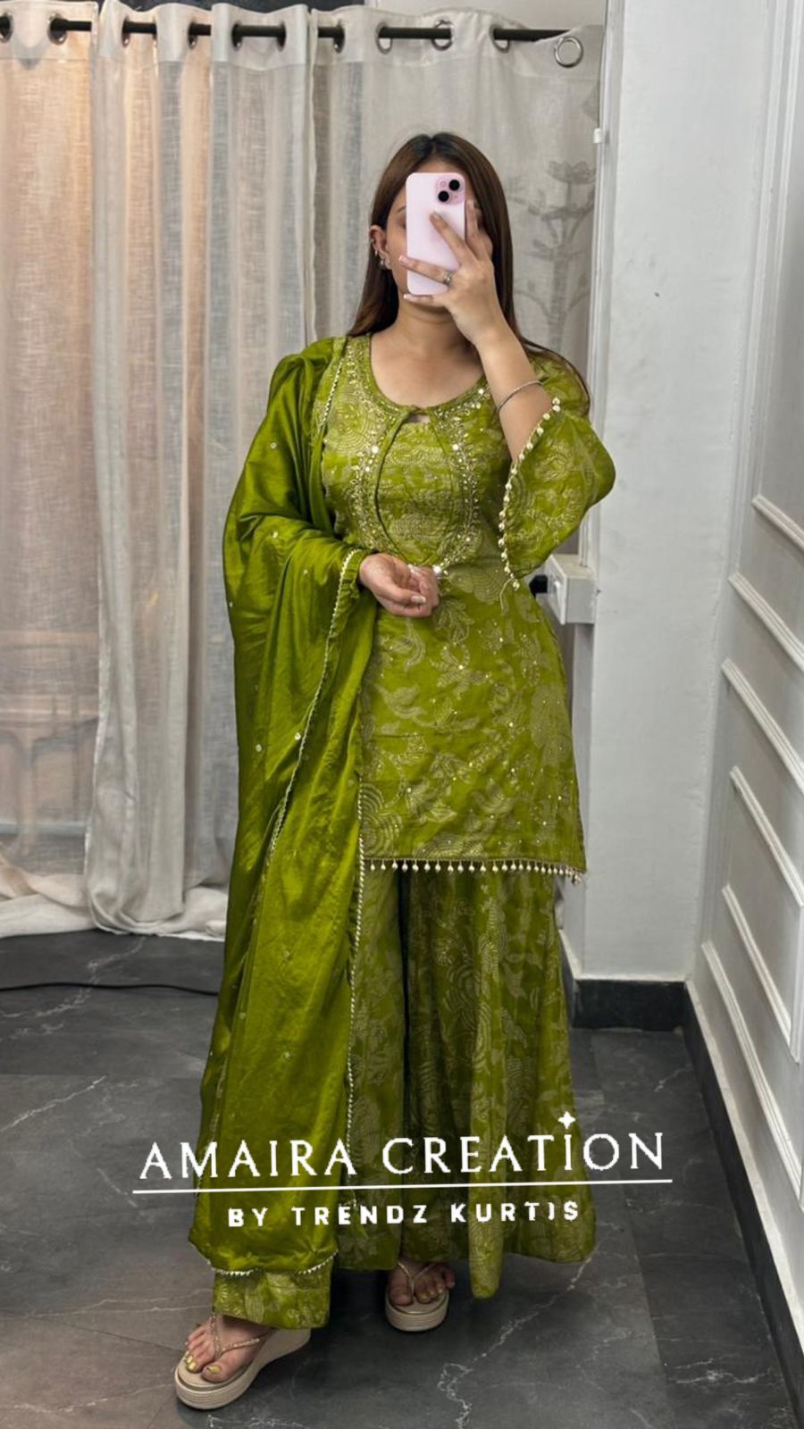 Premium Chinnon Parrot Green Divider Set