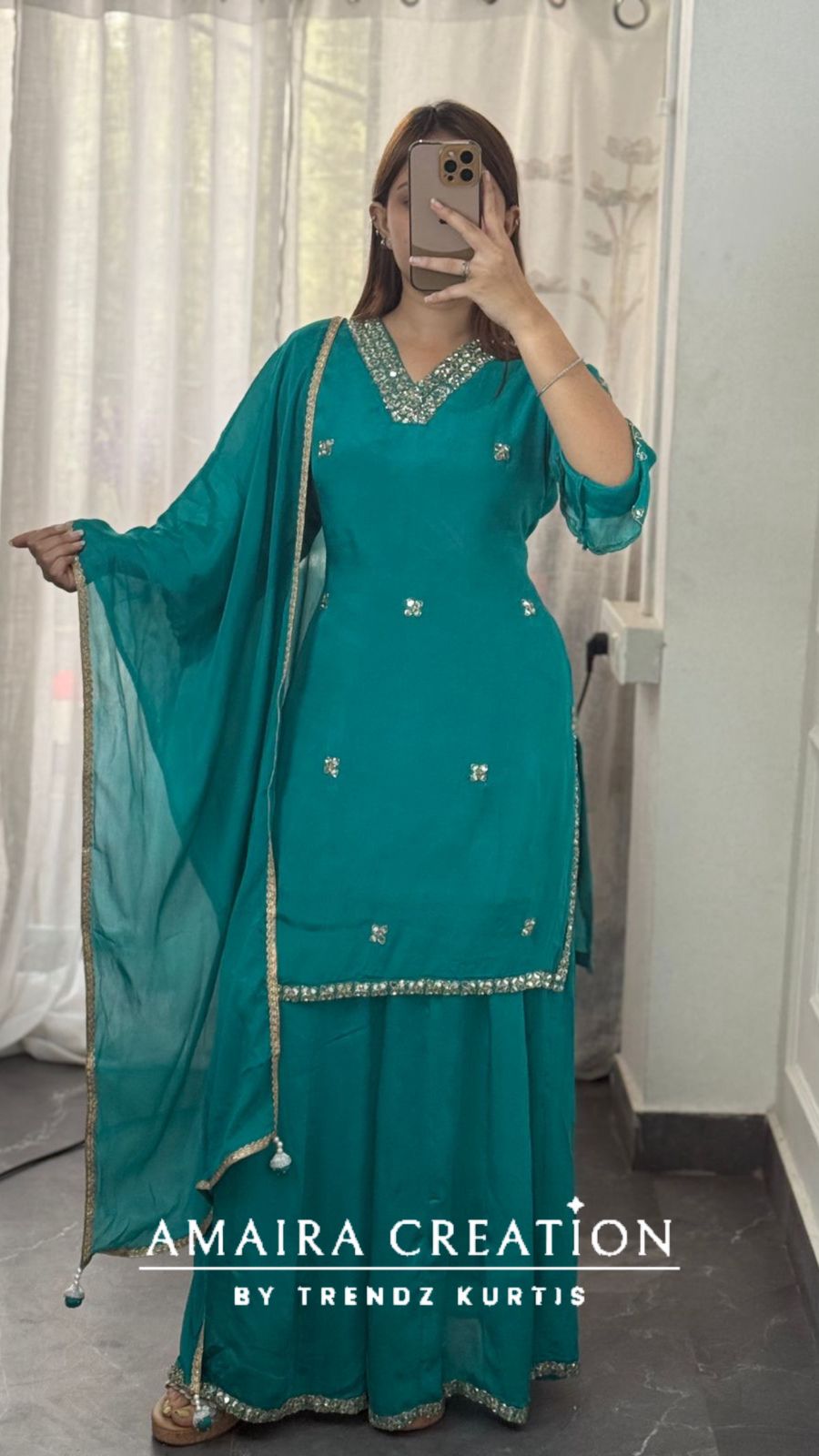 Premium Chinnon Beautiful Mirror Work Deatiling Divider Set