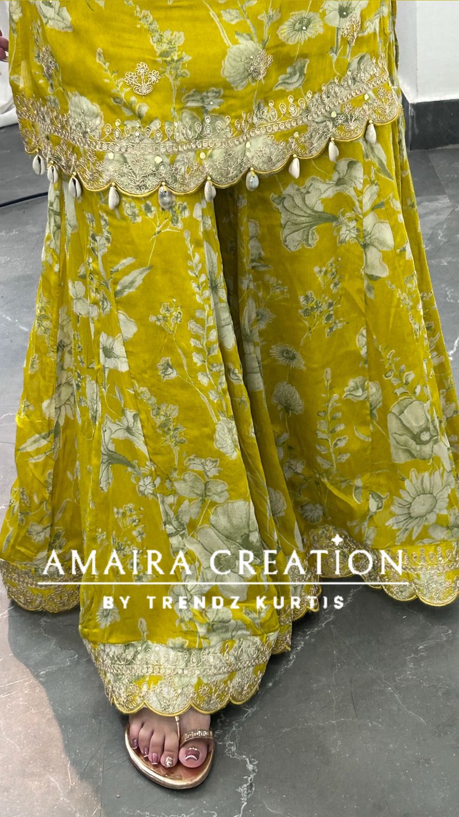 Premium Chinnon Lemon Colour Full Flare Divider Set