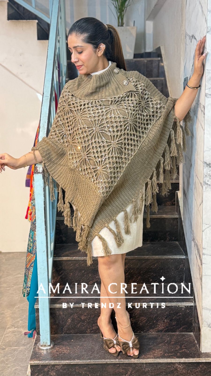 Designer Premium Woolen Free Size Croatia Pochu