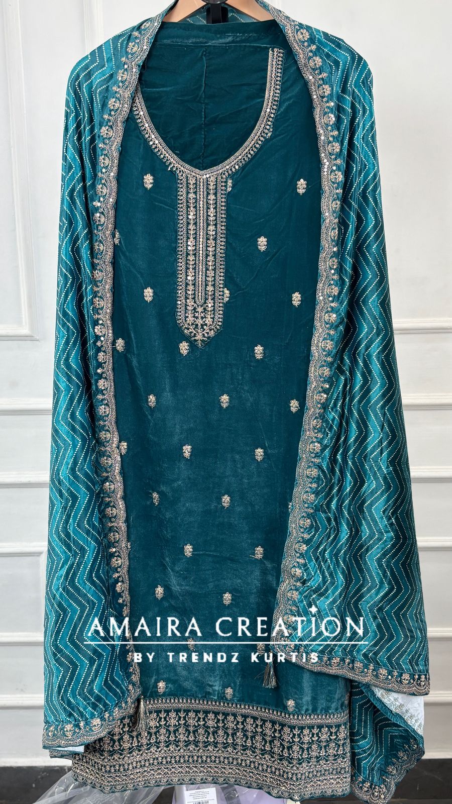 Premium Velvet Very Soft Fabric Zari Work Unstitched Suit With Printed Velvet Dupatta