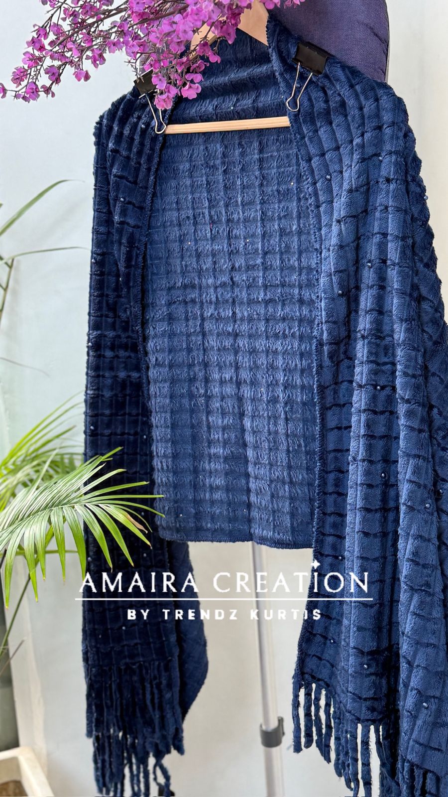 Premium Feather Pearl Deatiling Woolen Stole