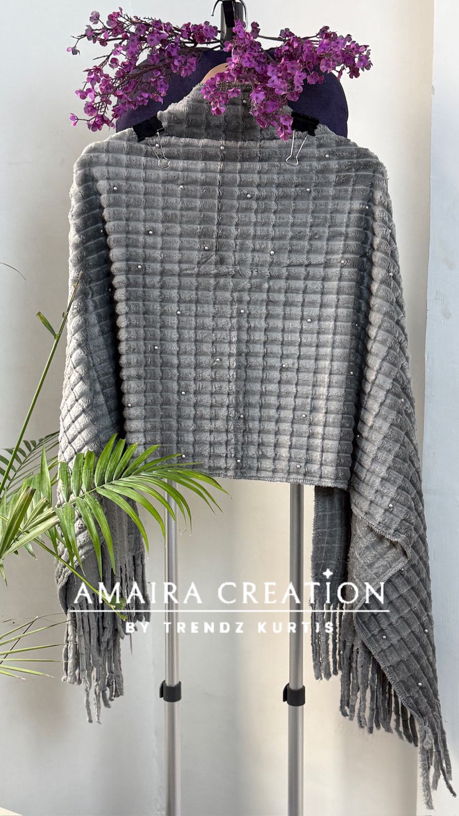 Premium Feather Pearl Deatiling Woolen Stole