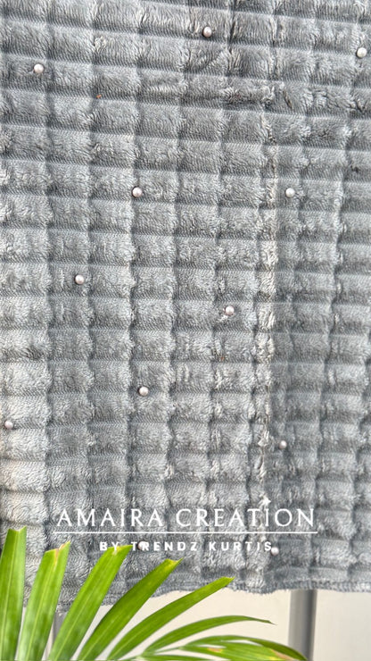 Premium Feather Pearl Deatiling Woolen Stole