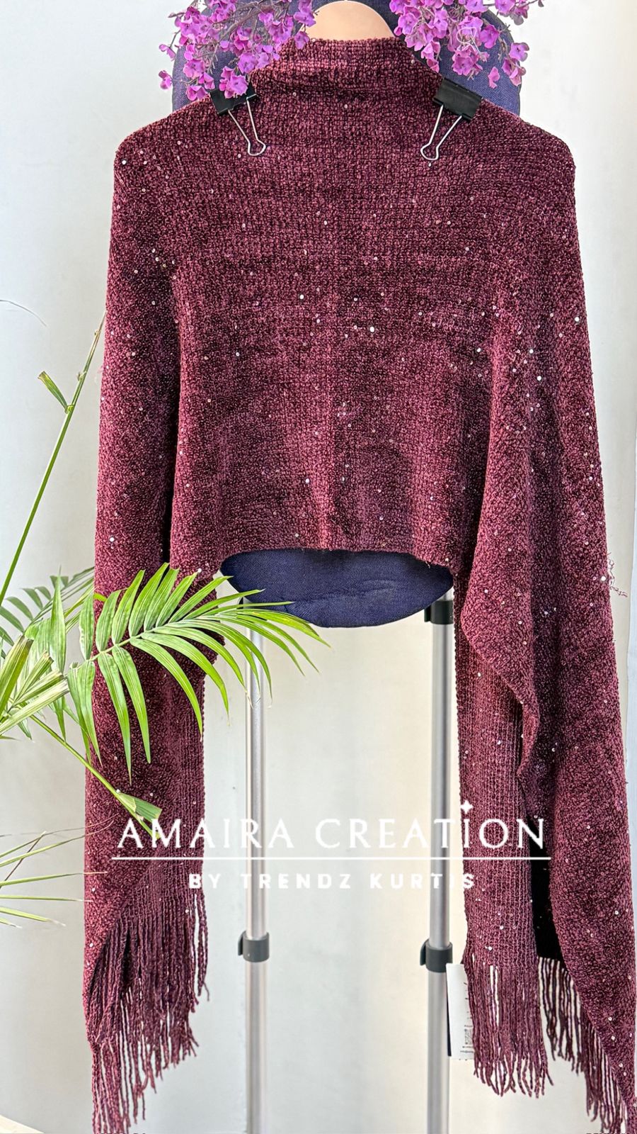 Premium Woolen Coin Deatiling Woolen Stall