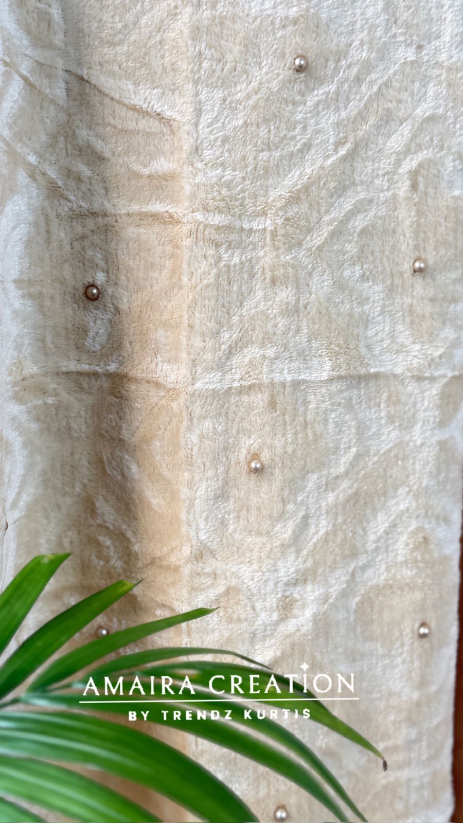 Premium Woolen Self Design Stole