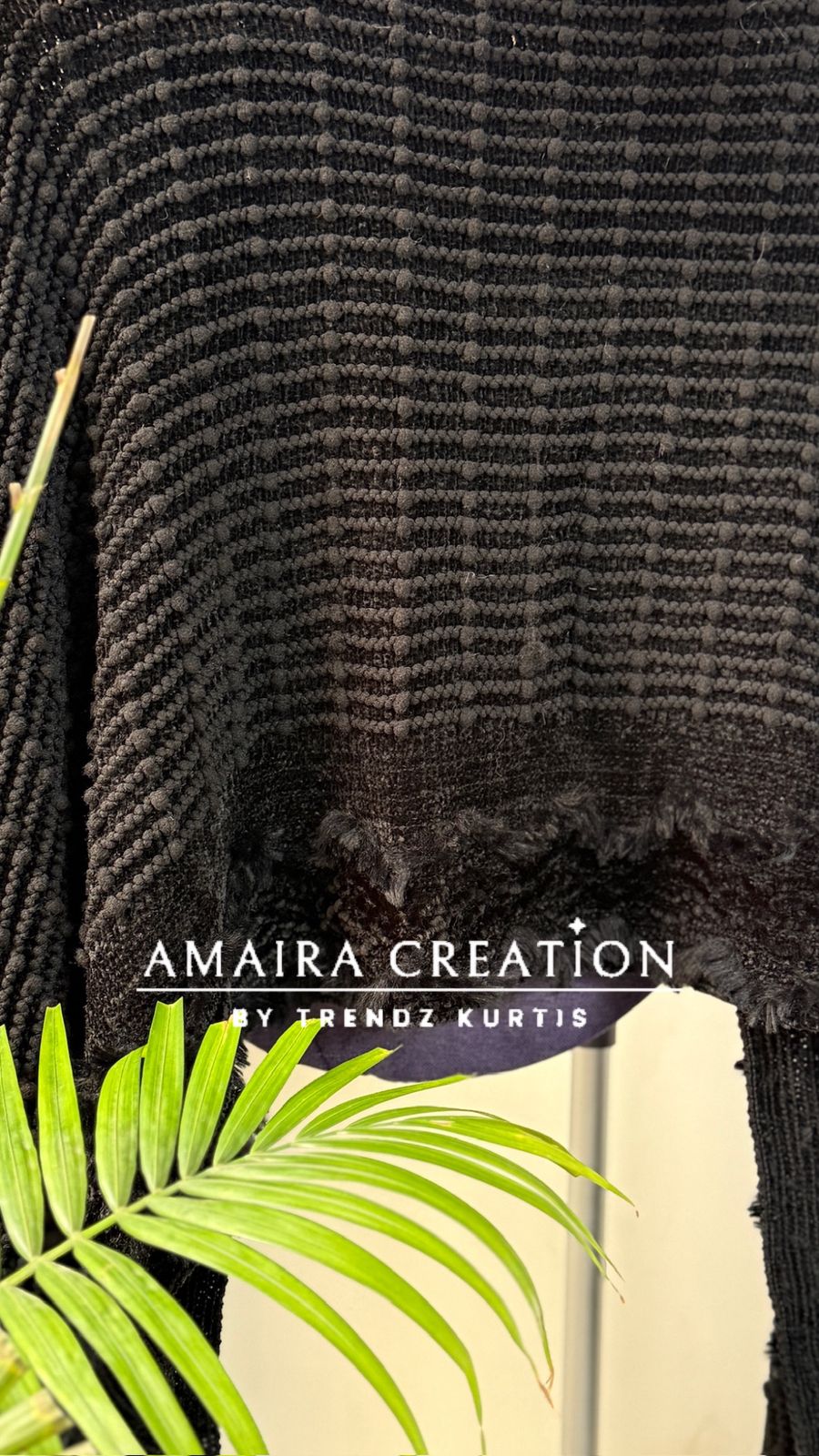 Premium Woolen Feather Detailing Stole