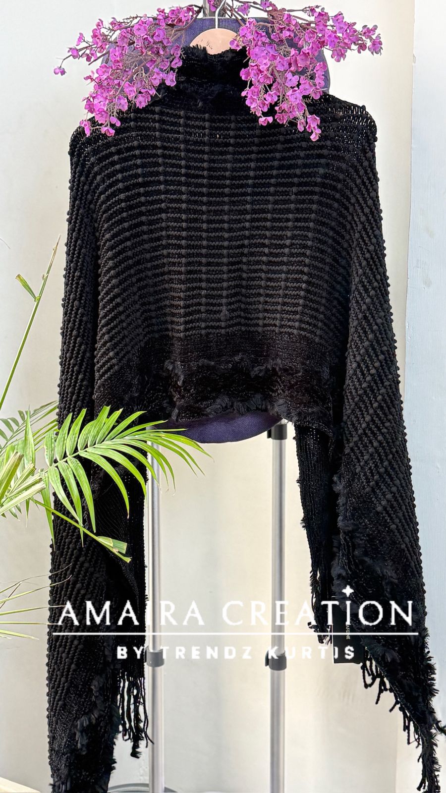 Premium Woolen Feather Detailing Stole