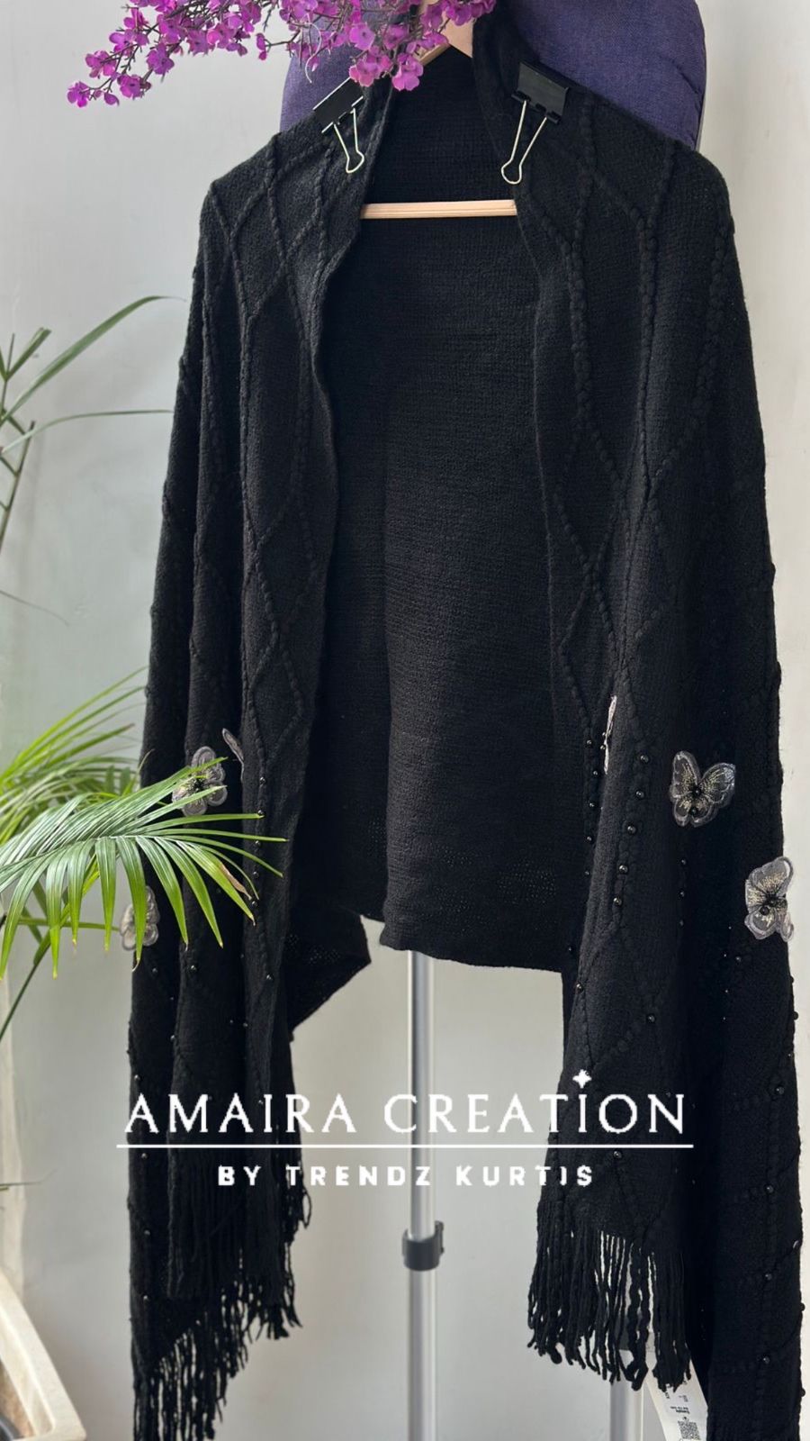 Premium Woolen Butterfly Deatiling Stole