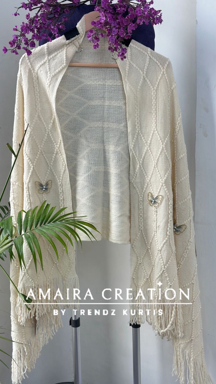 Premium Woolen Butterfly Deatiling Stole