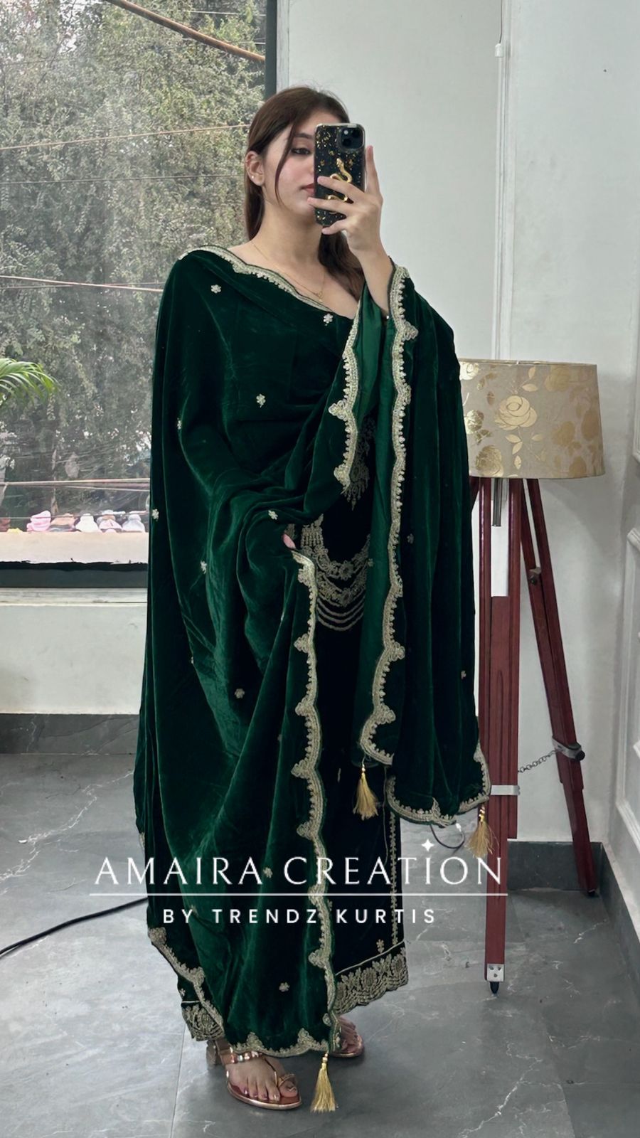 Bolte Green Premium Velvet Unstitched Suit With Beautiful Work