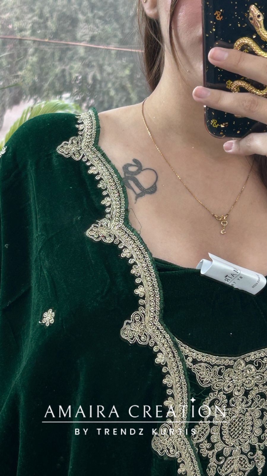 Bolte Green Premium Velvet Unstitched Suit With Beautiful Work