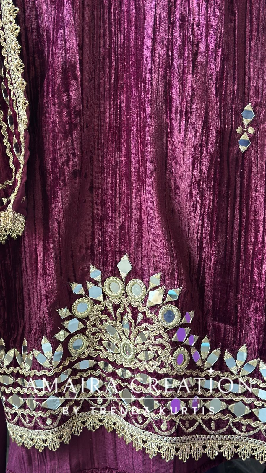 Premium Wine Crush Velvet Original Mirror & Zari Unstitch Set