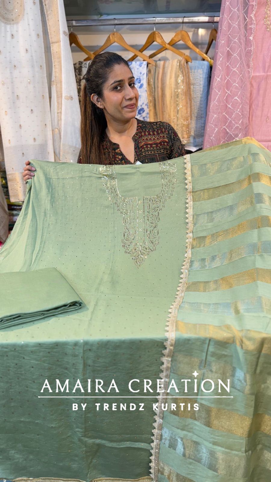 Crushed Georgette Unstitch Suit with mukaish work