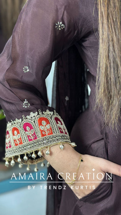 Premium Chinnon  Brown Colour Burster Neck Design Full Ghera Divider Set