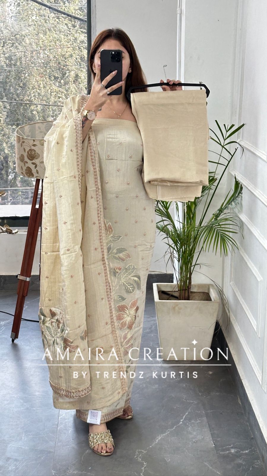 Premiums glass tissue Cream Color Beautiful Work Unstitch Suit