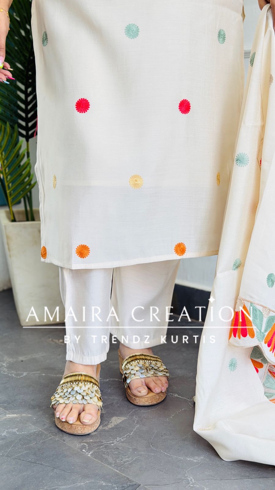 Premium Cotton Muslin Beautiful Cream Colour Kashmiri Work Pant set