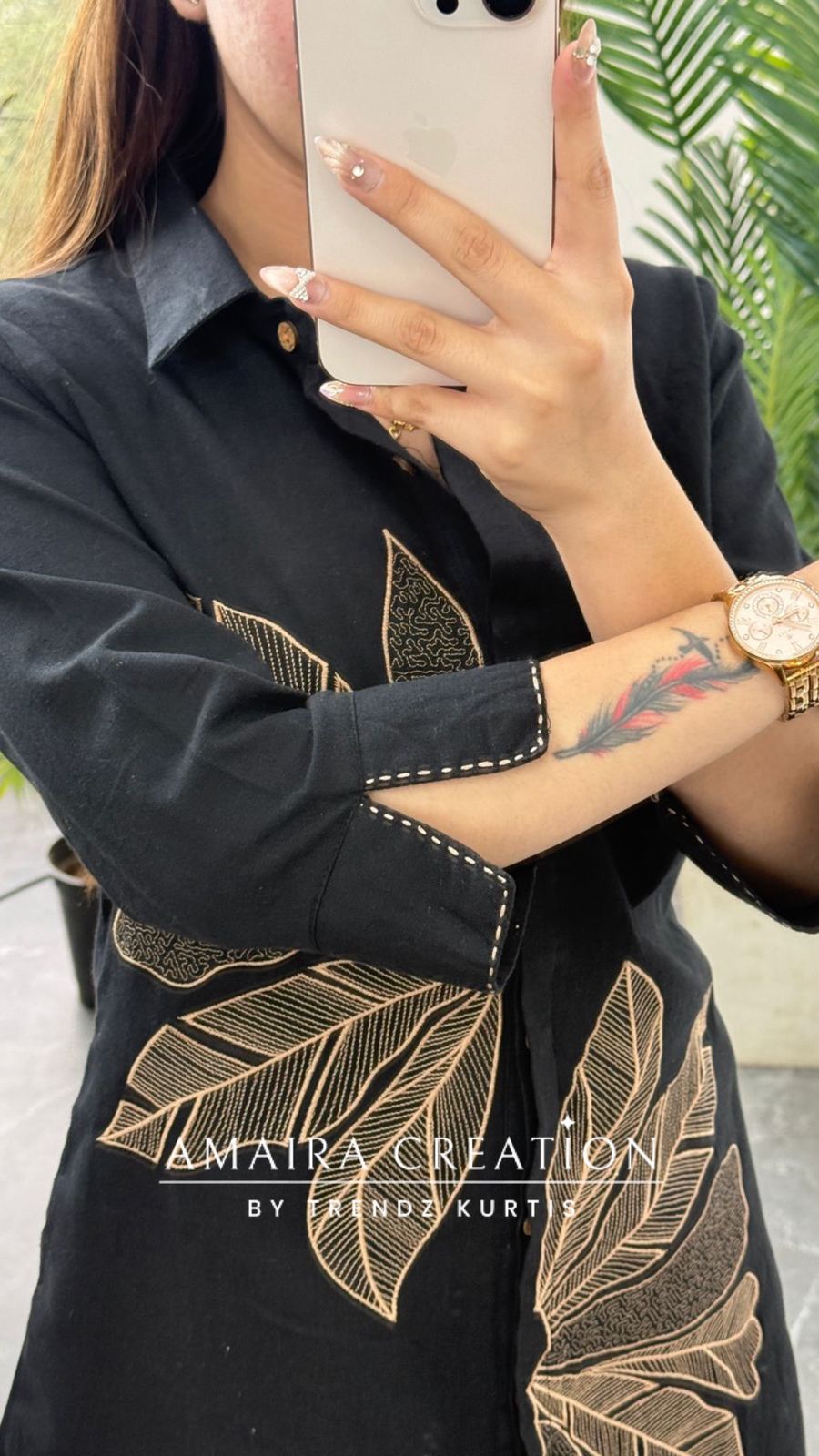 Umber Grace (Black)