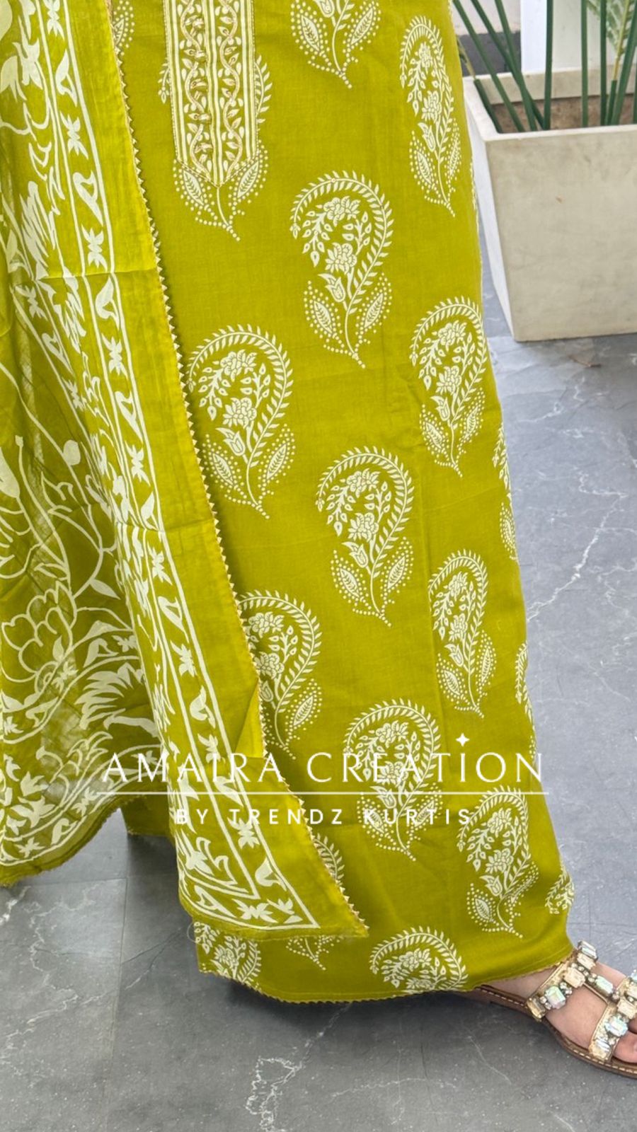 Premium Cotton Green Colour Block Print Unstitched Suit
