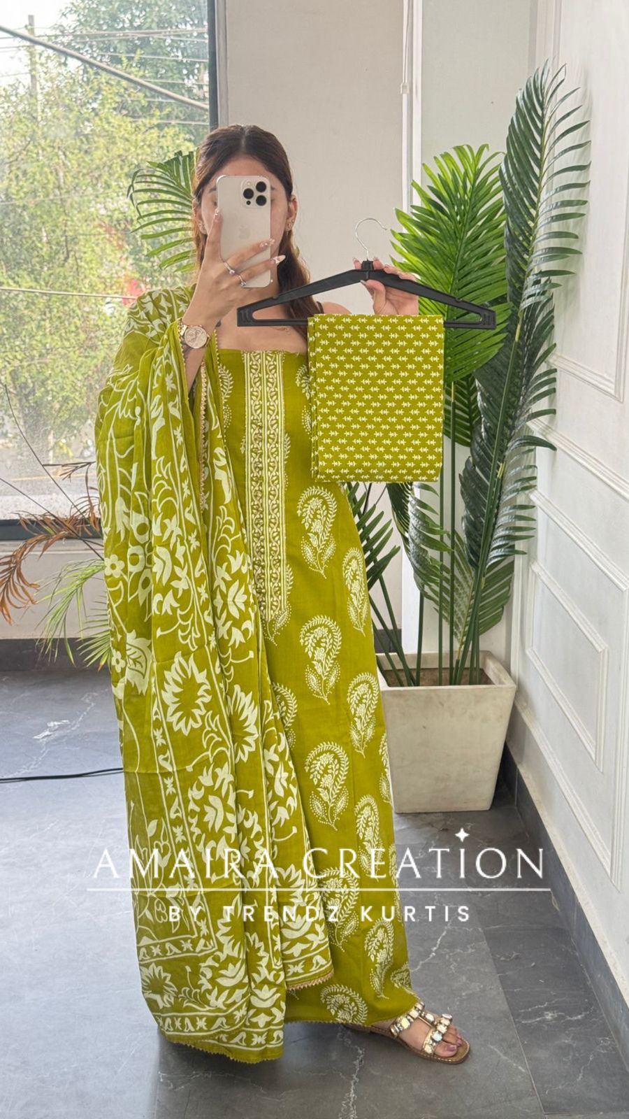 Premium Cotton Green Colour Block Print Unstitched Suit