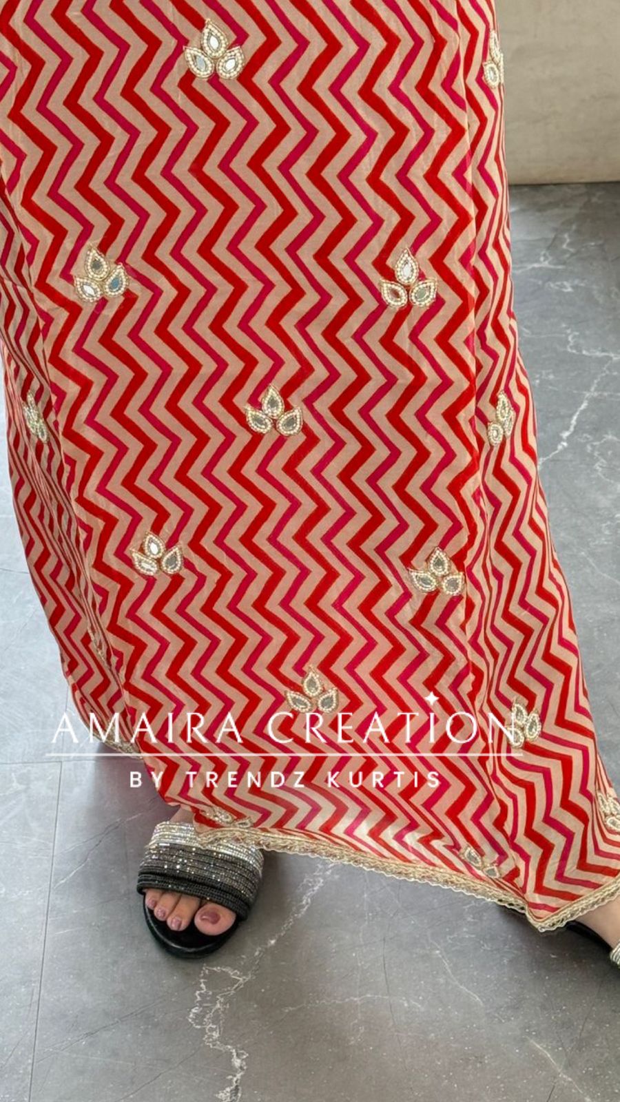 Premium Oragnaza Red Colour Lehriya Print Unstitched Suit With Beautiful Chiffon Dupatta