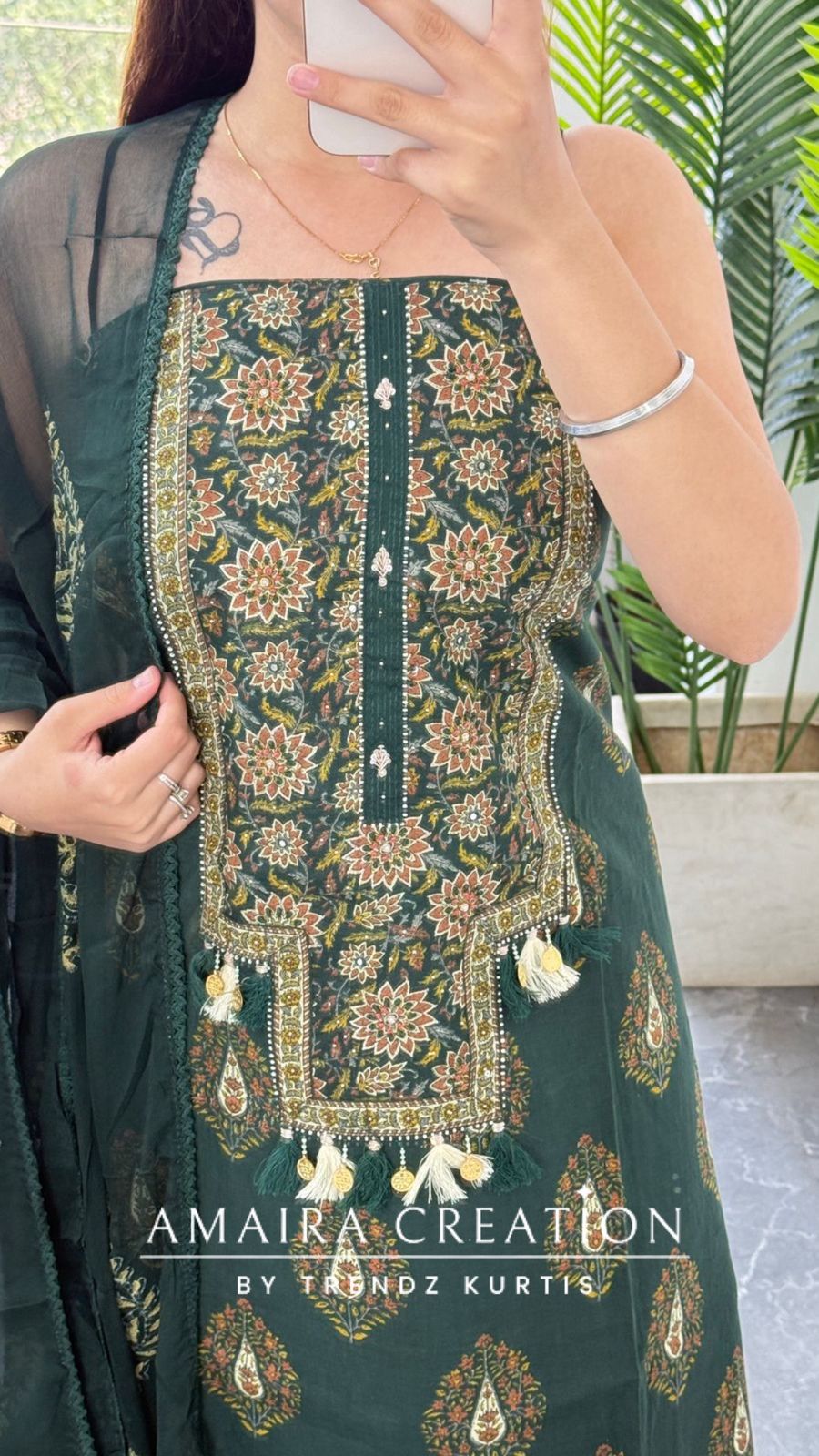 Premium Cotton Bottle Green Colour Unstitch Suit With Chiffon Dupatta