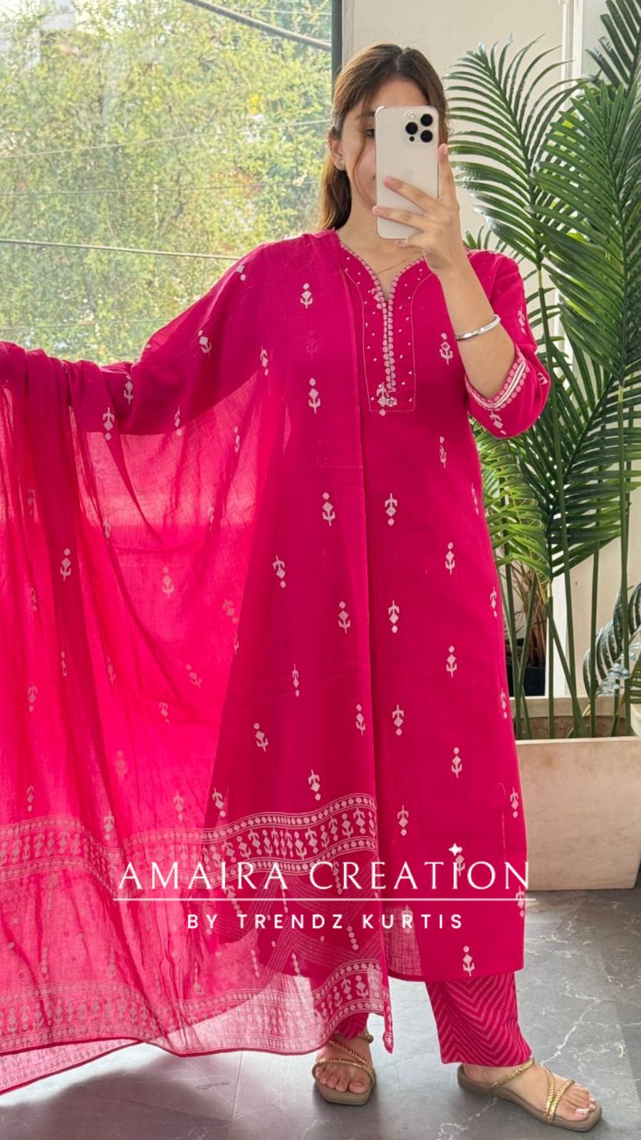 Afsaneh (Magenta Colour)