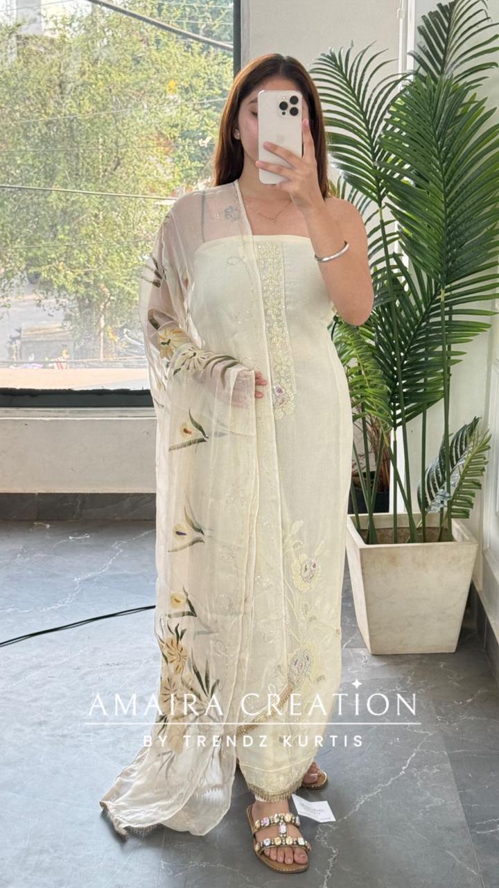 Premium Soft Muslin Cream Colour Floral Print Unstitch Suit