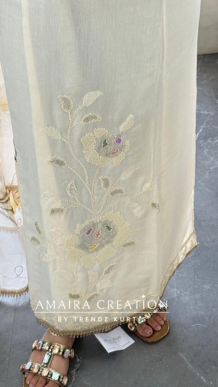 Premium Soft Muslin Cream Colour Floral Print Unstitch Suit