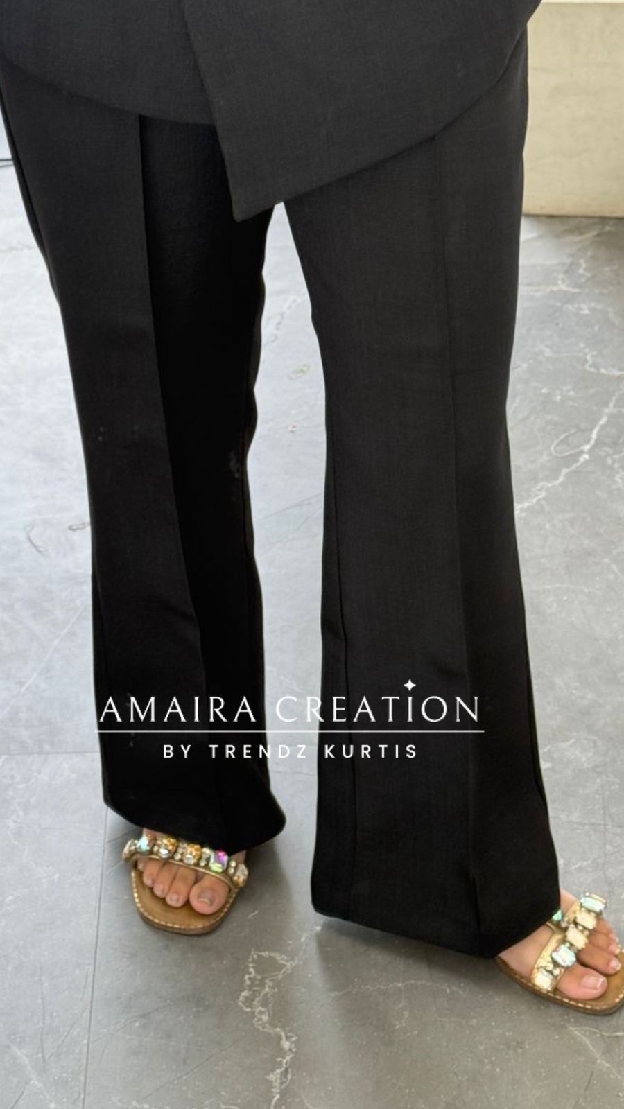 Sultana (Black Colour)