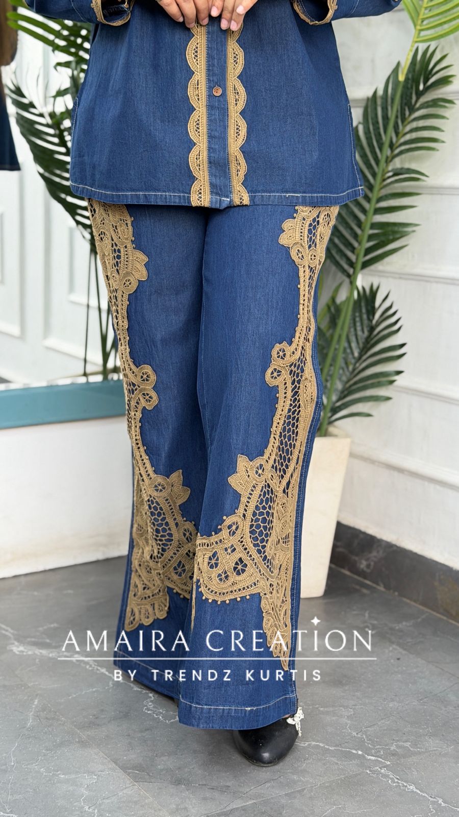 Raya (Dark blue)