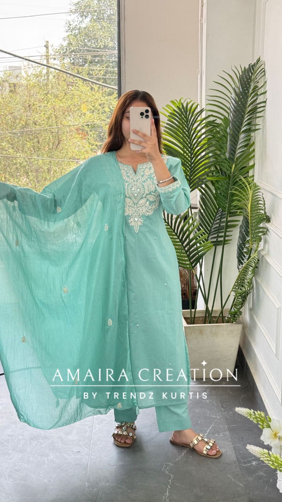 Darbar (Sea green)