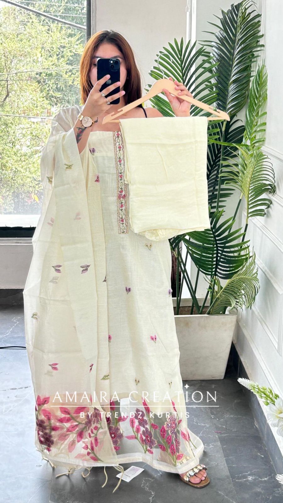 Premium Mul Chanderi Off White Pink Colour Unstitched Suit With Organza Dupatta