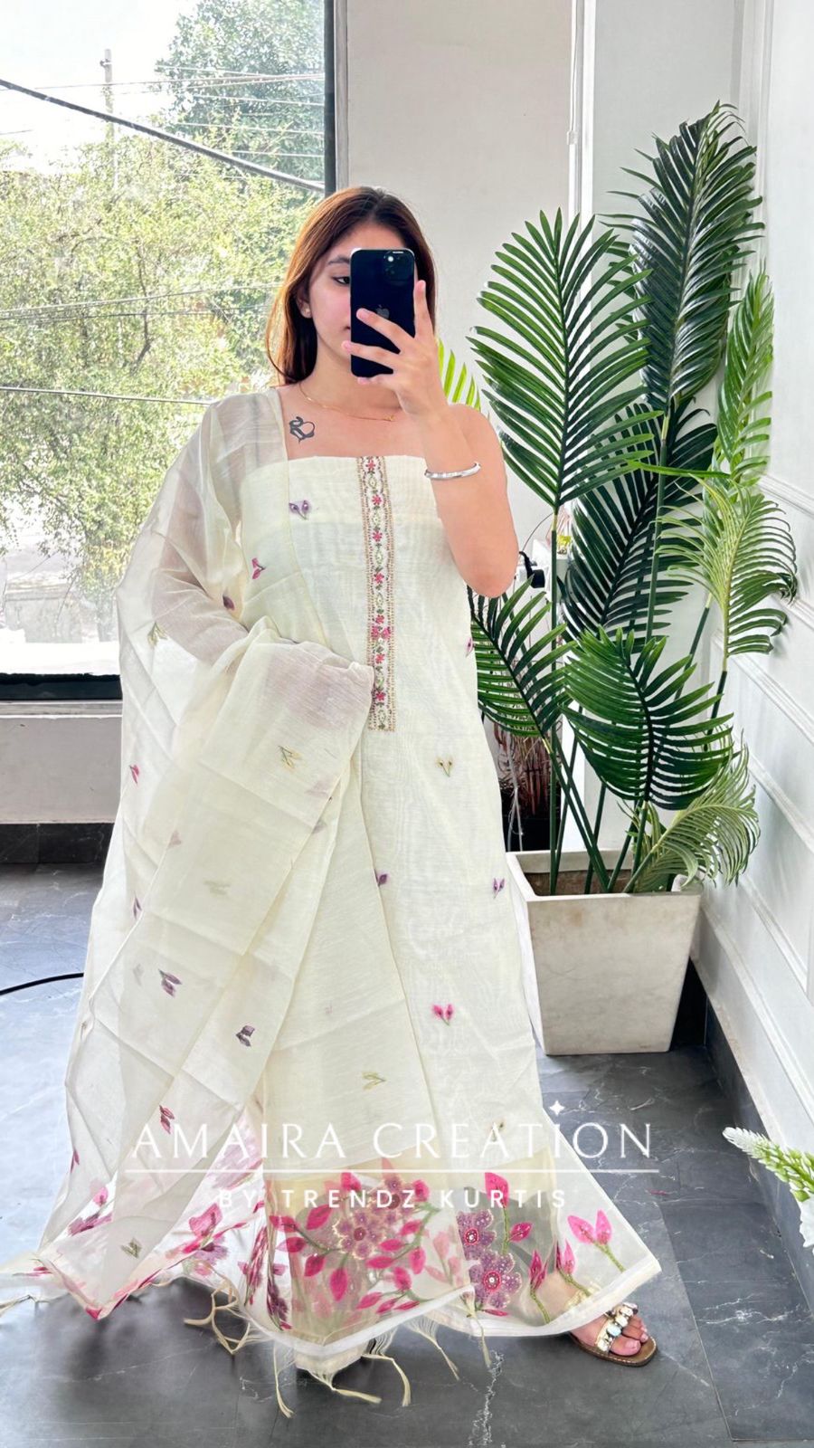 Premium Mul Chanderi Off White Pink Colour Unstitched Suit With Organza Dupatta