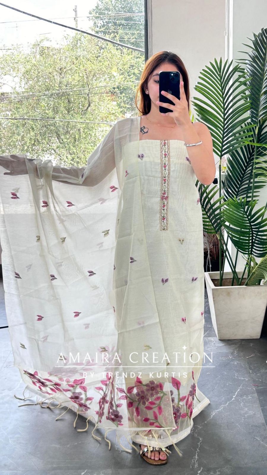 Premium Mul Chanderi Off White Pink Colour Unstitched Suit With Organza Dupatta