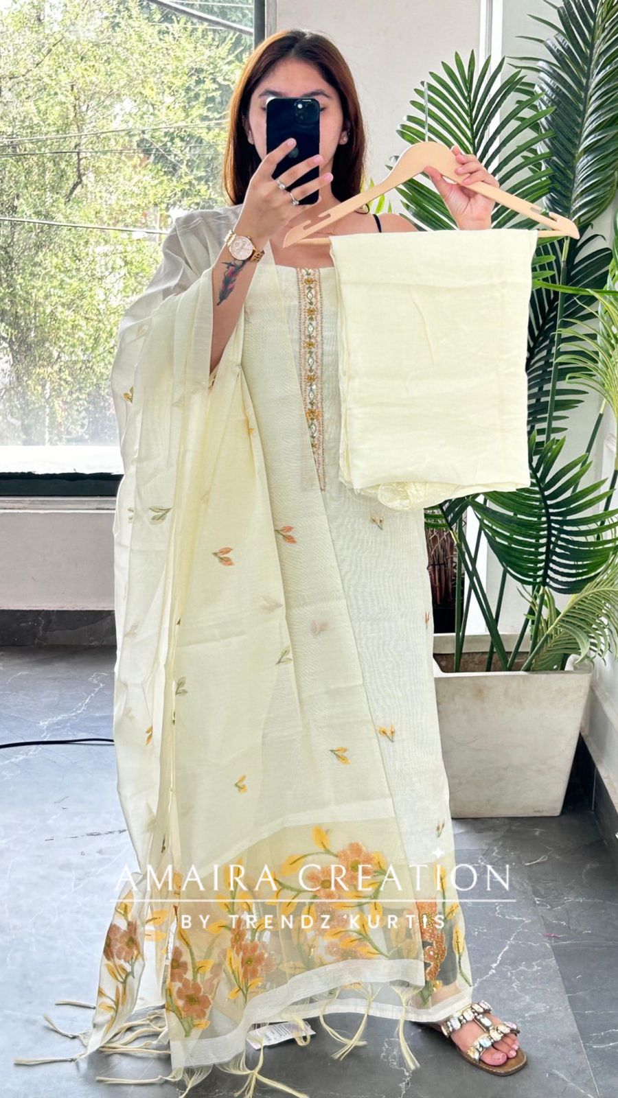 Premium Mul Chanderi Off White Pink Colour Unstitched Suit With Organza Dupatta