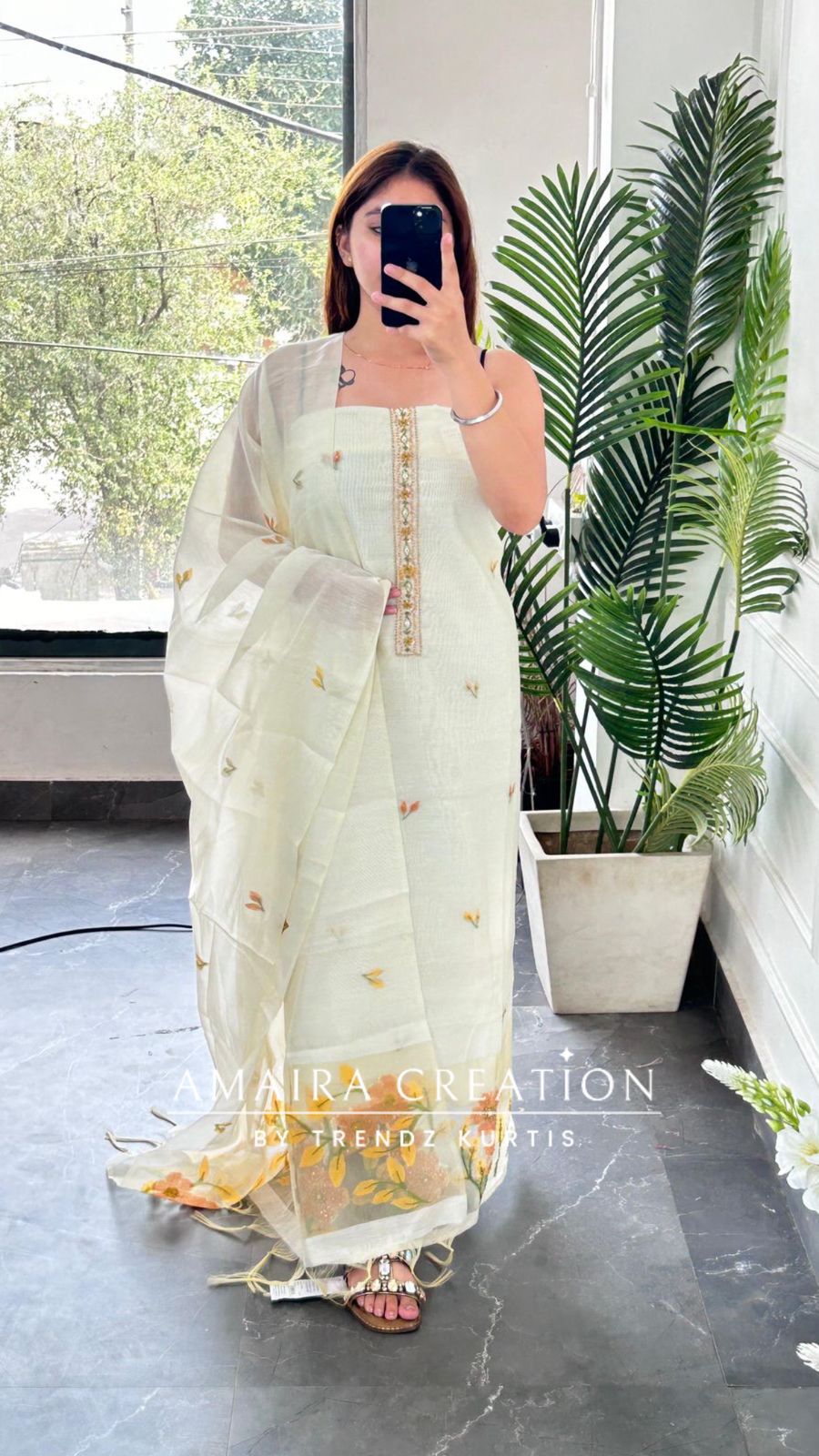 Premium Mul Chanderi Off White Pink Colour Unstitched Suit With Organza Dupatta