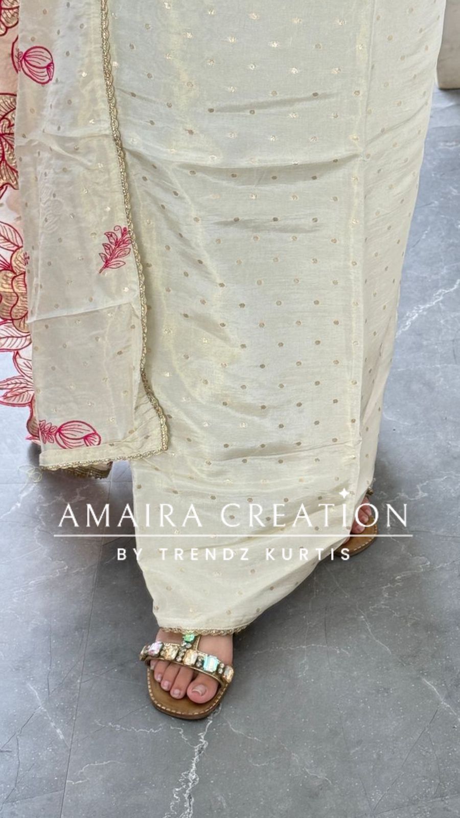 Premium Glass Tissue Ivory Pink Colour Unstitched Suit With Beautiful Dupatta