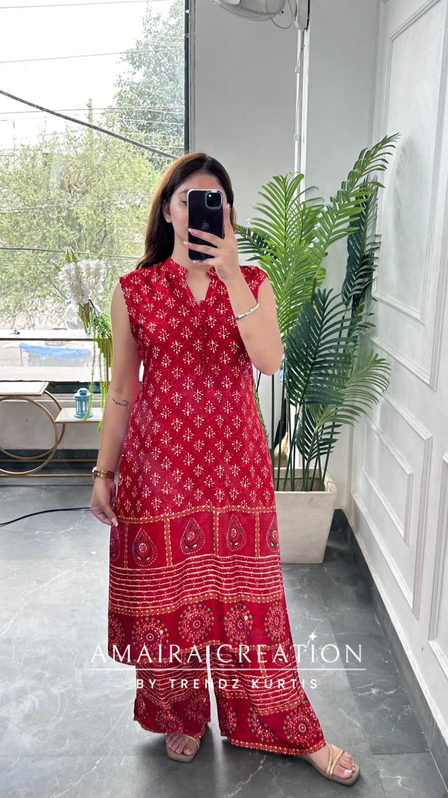 Avadh (17 inches sleeves available)